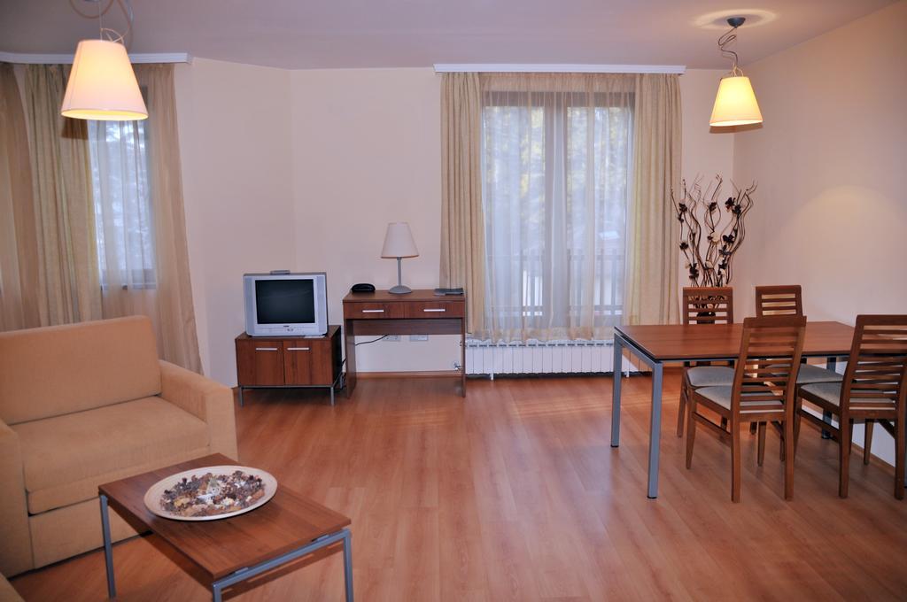 Villa Park Guest Apartments Borowez Zimmer foto